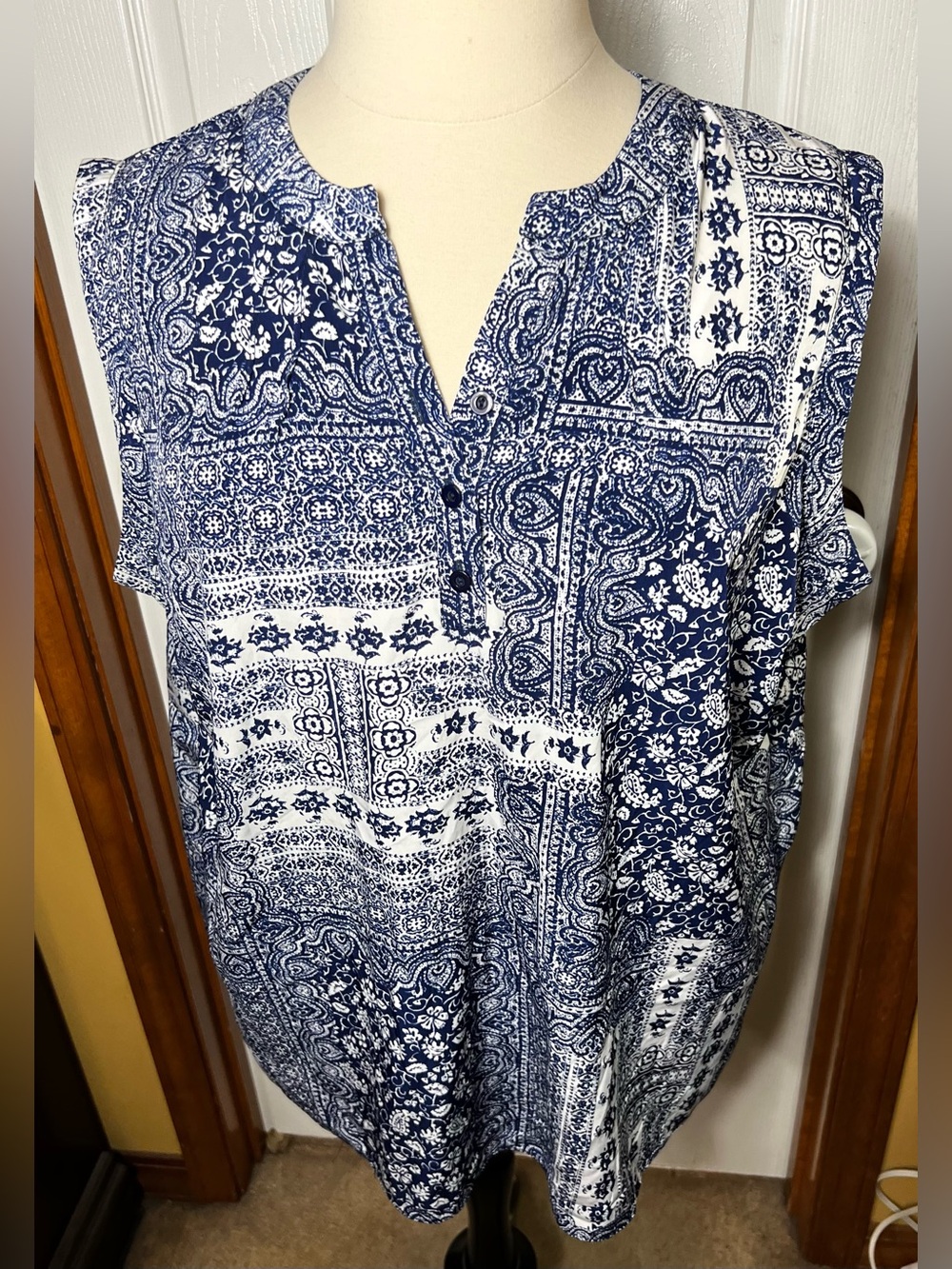 Boho Sleeveless Blouse Tank Top Blue/Ivory Flyaway Back Plus Size Size 3X